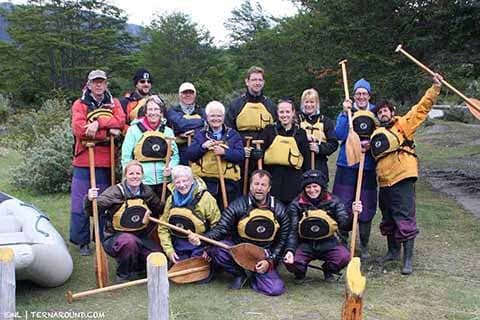 Groepsreis Patagonië, de groep is klaar voor een kanotocht